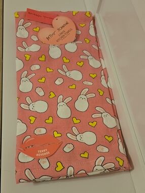 Betsey Johnson  Pink Bunny Heart Two pack of kitchen towels Nwt